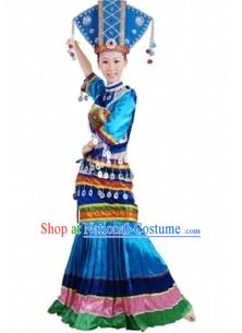 Traditional Chinese Zhuang Tribe Clothes and Headdress for Women