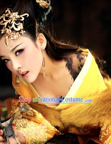 Ancient Chinese Royal Palace Empress Costumes and Hair Accessories