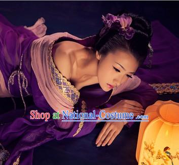 Ancient Chinese Purple Beauty Clothing and Hair Accessories Complete Set