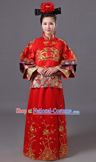 Traditional Chinese Dragon and Phoenix Wedding Outfit for Brides