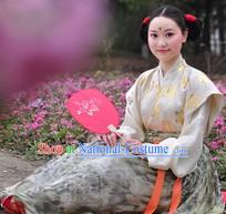 Ancient Chinese Tang Dynasty Lady Costume with a Fan