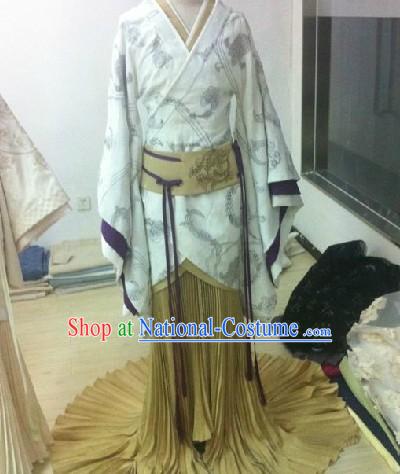 Ancient Chinese Han Dynasty Beauty Clothes for Brides with Long Trail