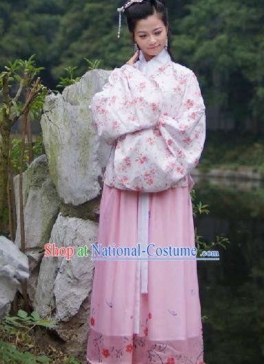 Ancient Chinese Ming Dynasty Clothing for Women