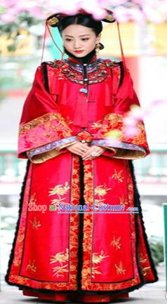 Chinese Traditional Wedding Dress and Hair Accessories