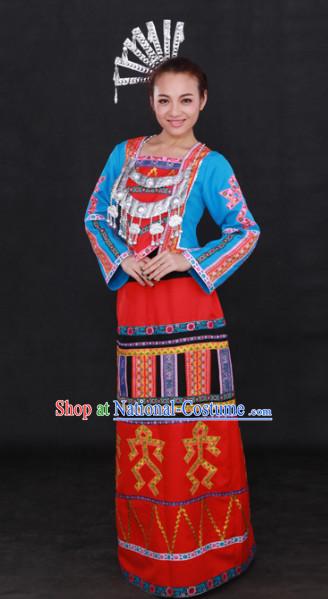 Li 56 Ethnic Minority Dresses and Headgear Complete Set