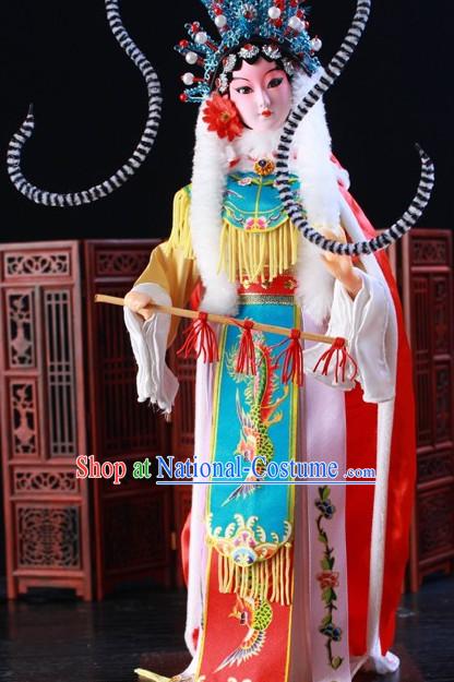 Handmade Traditional China Beijing Silk Figurine - Wang Zhaojun