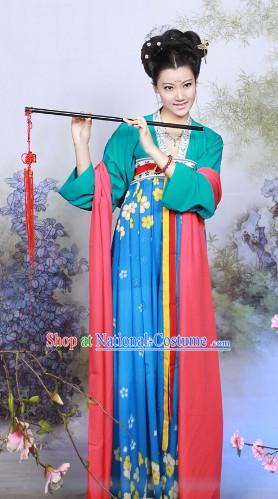 Chinese Tang Dynasty Traditional Dress for Women