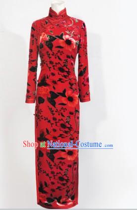 Traditional Chinese Red Silk Long Sleeves Cheongsam for Mother