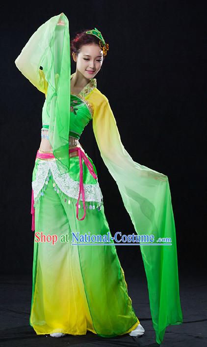 Traditional Chinese Color Transition Long Water Sleeves Dancing Costumes