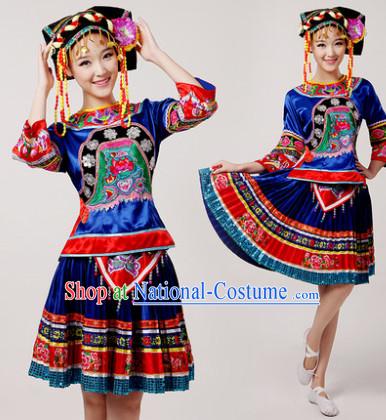 Chinese Miao People Clothes and Hat for Women