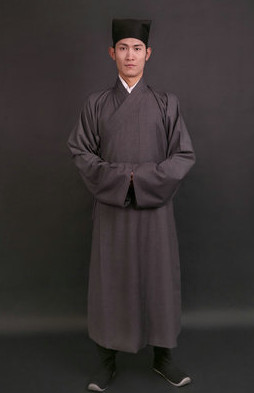 Han Dynasty Hanfu Everyday Court Dress Changfu and Hat for Men