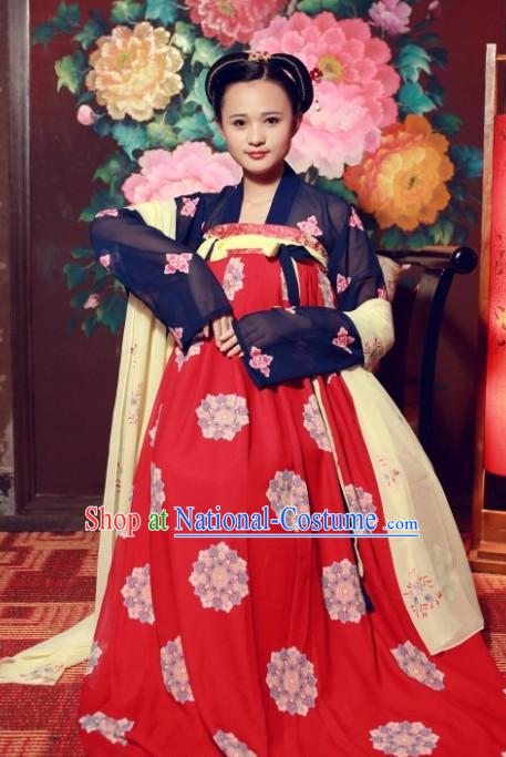 Traditional Chinese Clothes in Tang Period