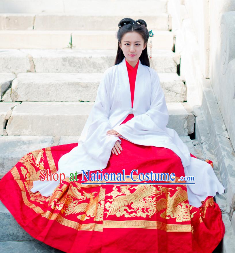 China Ming Dynasty Attire for Women