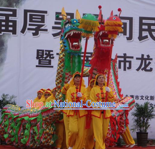 Chinese dragon dancing