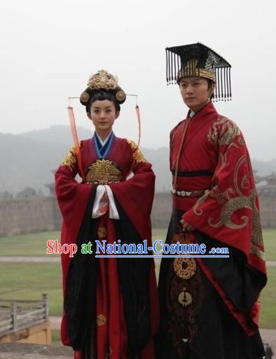 Period of the Northern and Southern Dynasties Chinese Costume Chinese Classic Costumes National Garment Outfit Clothing Clothes Emperor Queen Costume and Hat for Men