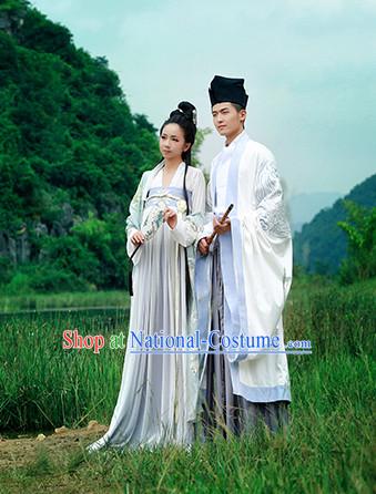 Ancient Chinese Hanfu Garment and Hat for Men