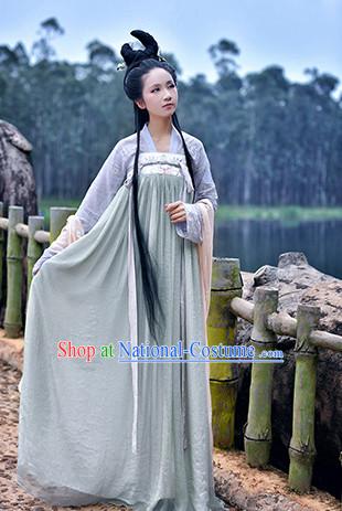 Chinese Tang Dynasty Clothing and Hair Jewelry Complete Set for Women