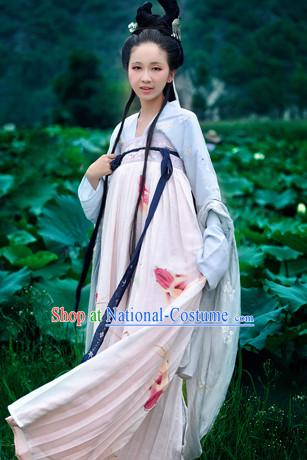 Chinese Tang Dynasty Wear Clothing and Hair Jewelry Complete Set for Women