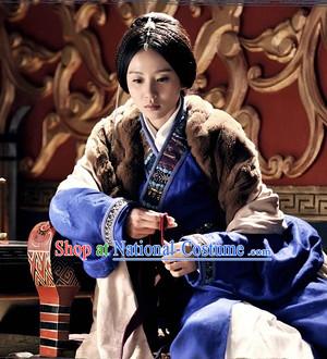 Chinese Ethnic Minority Noblewoman Clothes