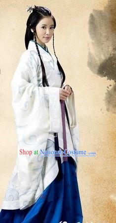 Traditional China Princess White Hanfu Garment for Women