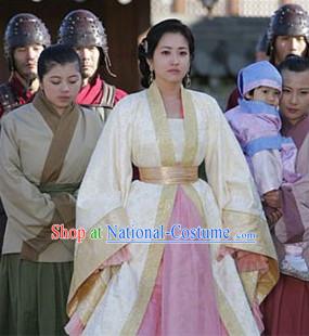 Traditional Korean Ancient Costumes for Women