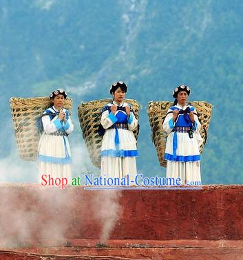 China Minority Naxi Women s Clothing and Hat