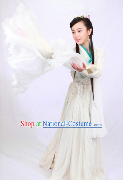 China Ancient Traditional Long Sleeves Dance Suit for Girls