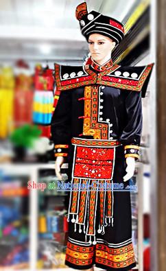 China Miao Minority Ethnic Clothes and Hat for Men