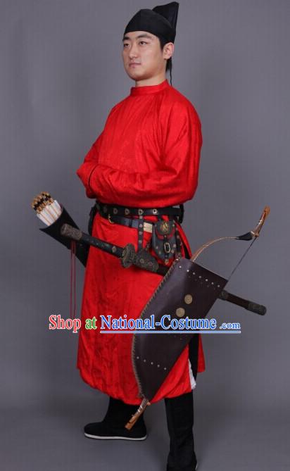 Tang Dynasty Red Long Robe and Hat for Men