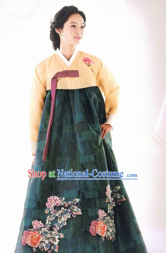 Korean Traditional Ceremonial Clothes for Ladies