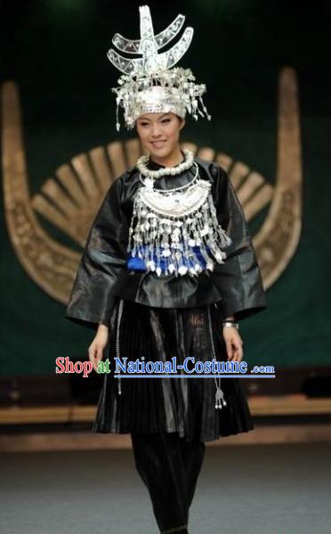 Oriental Clothing Chinese Traditional Ethnic Clothing in China