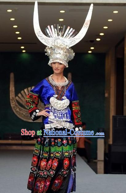 Oriental Clothing Chinese Traditional Miao Tribe Ethnic Clothing in China for Men