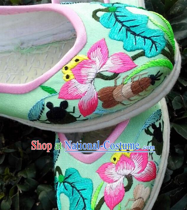 Chinese Handmade and Embroidered Lotus Shoes