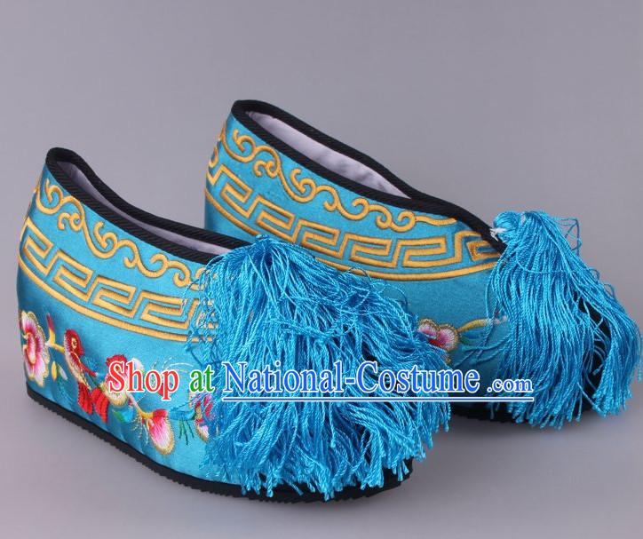 Chinese Beijing Opera Hua Dan Hua Tan Embroidered Flower Shoes for Women