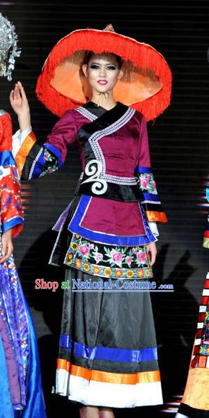 Tradiitonal Chinese Guangxi Province Ethnic National Costumes and Hat Complete Set for Women