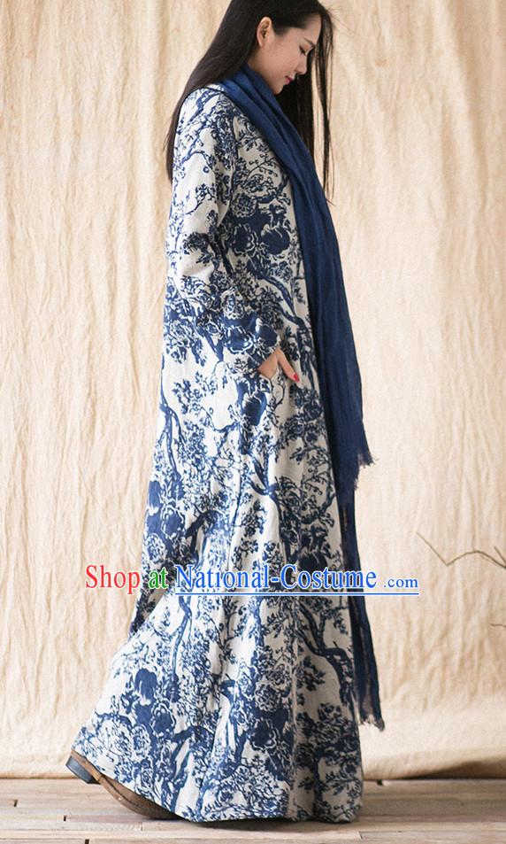 Chinese Traditional Mandarin Dragon Robe for Men or Women