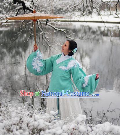 Ancient Chinese Song Dynasty Jacket Attire and Skirt Clothing and Umbrella Complete Set for Women