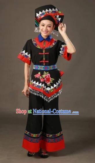 Traditional Chinese Ethnic Minority Zhuang People Folk Clothing and Hat Complete Set for Women