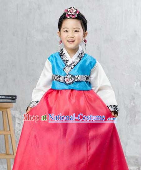 Korean Classic Hanbok Suit and Hair Accessories for Girls.