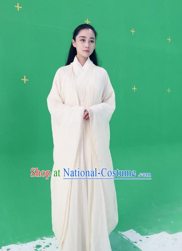 Ancient Pure White Hanfu Outfit for Girls.