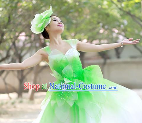 Chinese Custom Made Folk Flower Green Dance Costume and Headpieces Complete Set for Women