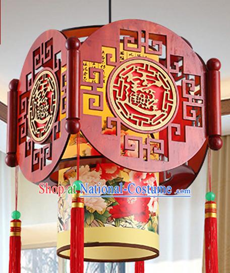 Traditional Chinese Classical Natural Wood and Carved Hanging Palace Lantern