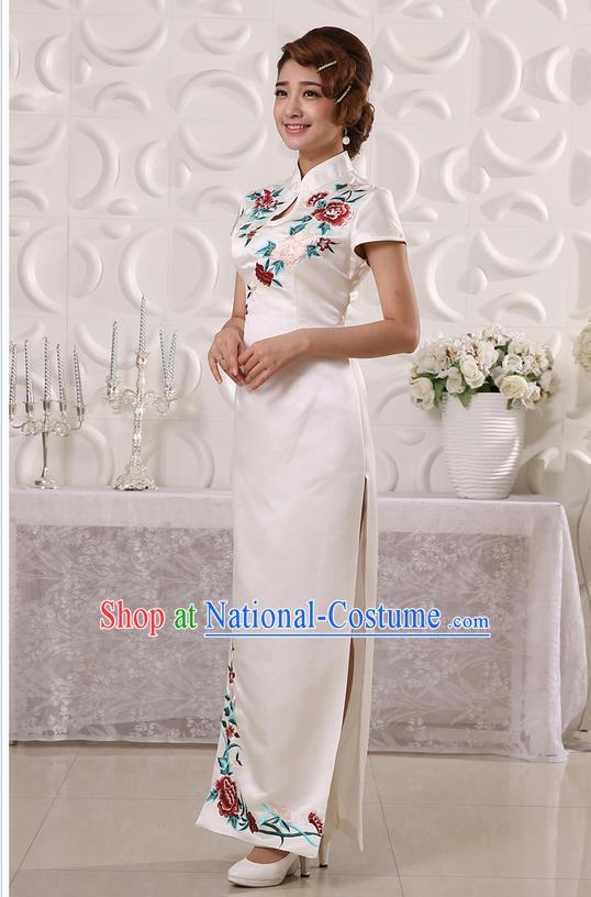 Ancient Chinese Costumes, Manchu Clothing Qipao, Retro Mandarin Collar Embroidered Long Silk Cheongsam, Traditional Cheongsam Wedding Toast Dress for Bride