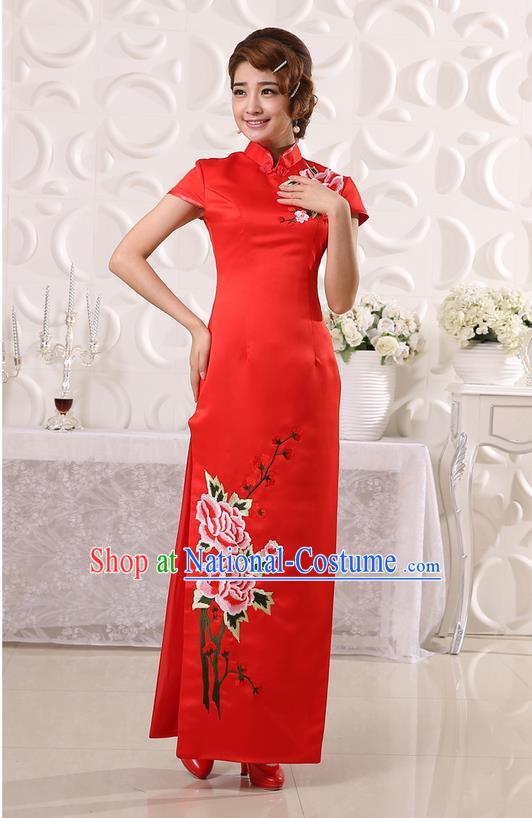 Ancient Chinese Costumes, Manchu Clothing Qipao, Retro Mandarin Collar Embroidered Long Silk Cheongsam, Traditional Red Cheongsam Wedding Toast Dress for Bride