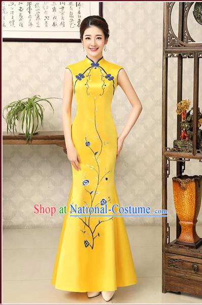 Ancient Chinese Costumes, Manchu Clothing Qipao, Retro Mandarin Collar Embroidered Silk Long Cheongsam, Traditional Fish Tail Cheongsam Wedding Toast Dress for Bride