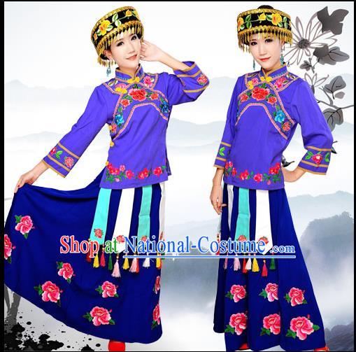 Traditional Chinese Molao Nationality Dancing Costume, Guangxi Molao Female Folk Dance Ethnic Pleated Skirt and Hat, Chinese Minority Nationality Embroidery Costume for Women