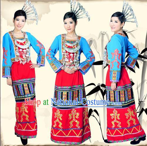 Traditional Chinese Li Nationality Dancing Costume, Li People Female Folk Dance Ethnic Pleated Skirt, Chinese Minority Nationality Embroidery Costume for Women