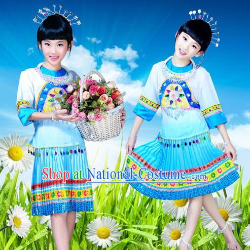 Traditional Chinese Miao Nationality Dancing Costume Accessories Necklace and Longevity Lock, Hmong Children Folk Dance Ethnic Pleated Skirt and Headwear, Chinese Minority Tujia Nationality Embroidery Costume and Hat for Kids