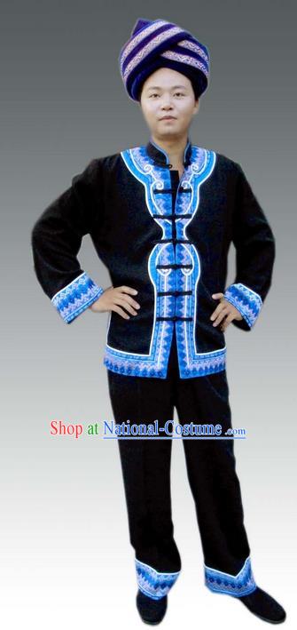 Traditional Chinese Miao Nationality Dancing Costume, Hmong Male Folk Dance Ethnic Dress, Chinese Minority Tujia Nationality Embroidery Costume for Men