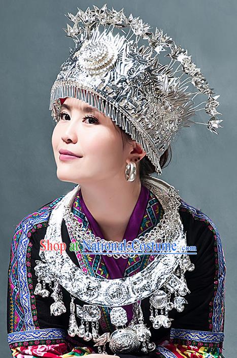 Traditional Chinese Miao Nationality Necklace, Hmong Folk Wedding Phoenix Silver Headwear, Chinese Minority Nationality Crown Jewelry Accessories Set for Women